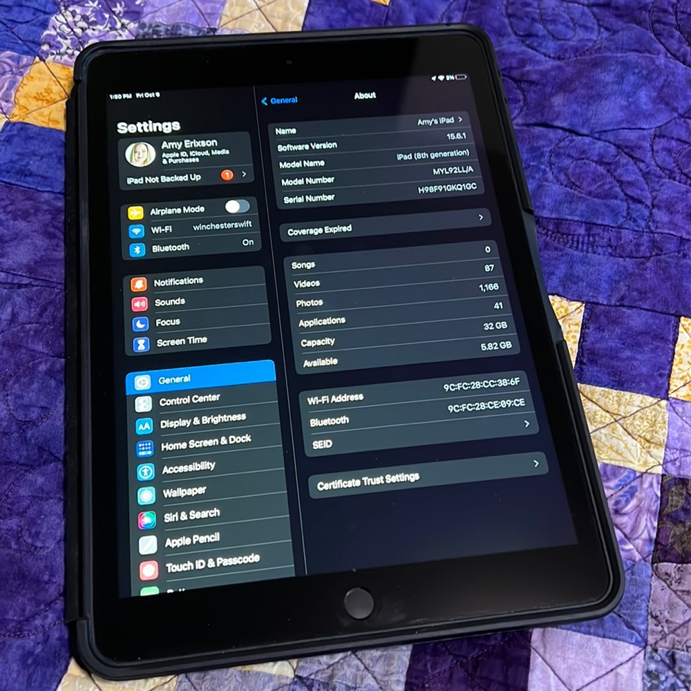 8th generation iPad 32 gb with Apple Pencil